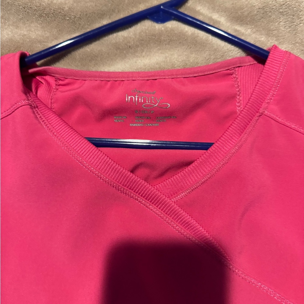 Cherokee Infinity Women's Pink V-Neck Top